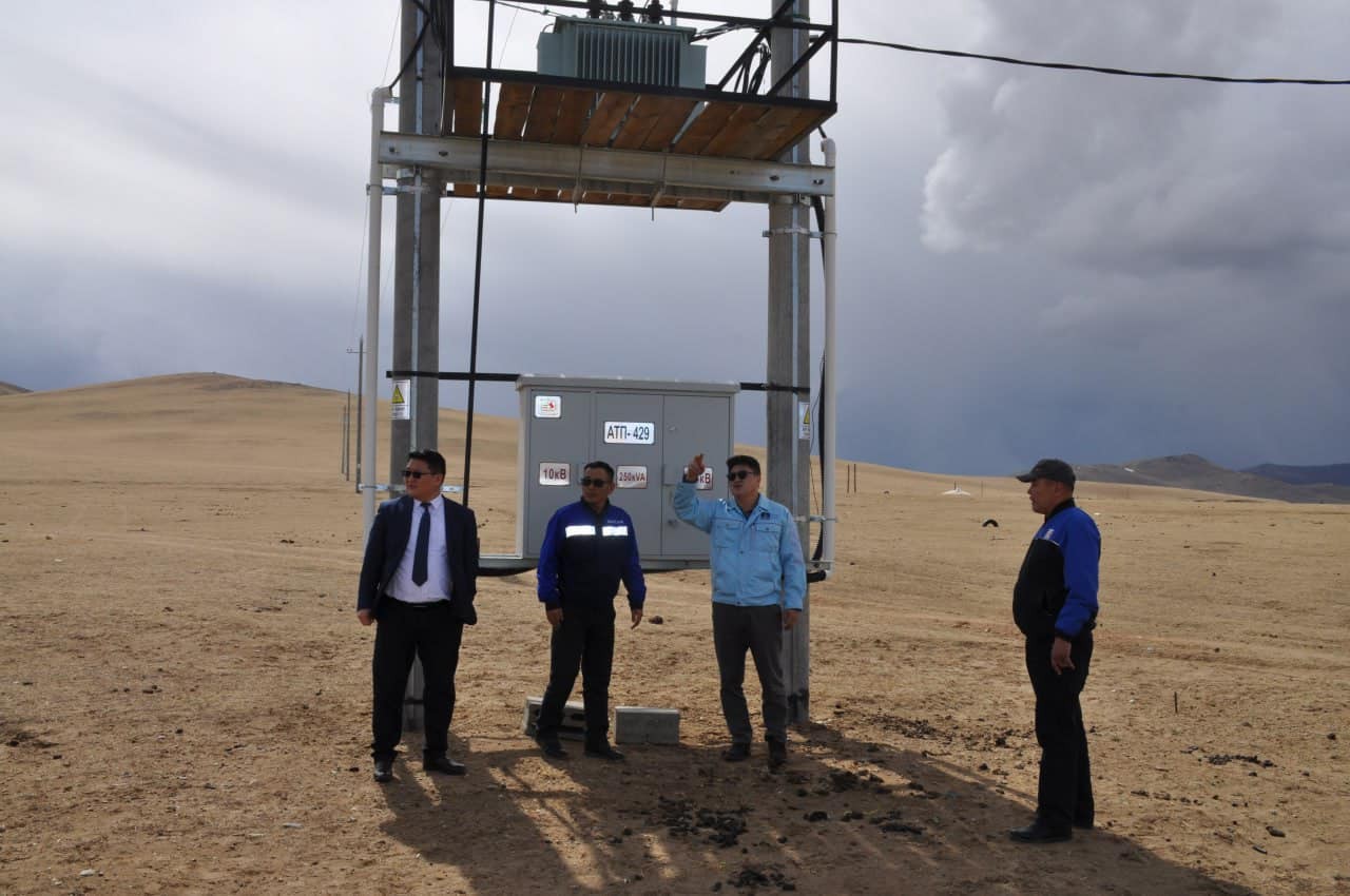 Хархорин сумын цахилгаан түгээх сүлжээг сайжруулах төсөлтэй танилцлаа